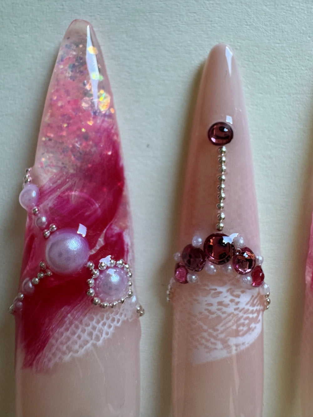 Moon Grace Hand Drawn New Chinese Style Gradient Cheongsam Floral Design Flowing Sand Nail Art