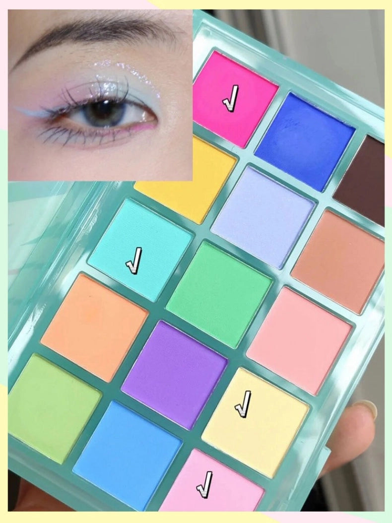 15 Colors Eyeshadow Palette Mint Candy 10.8g