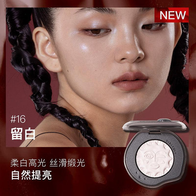 GirlCult - Four Great Inventions Cheek Blush