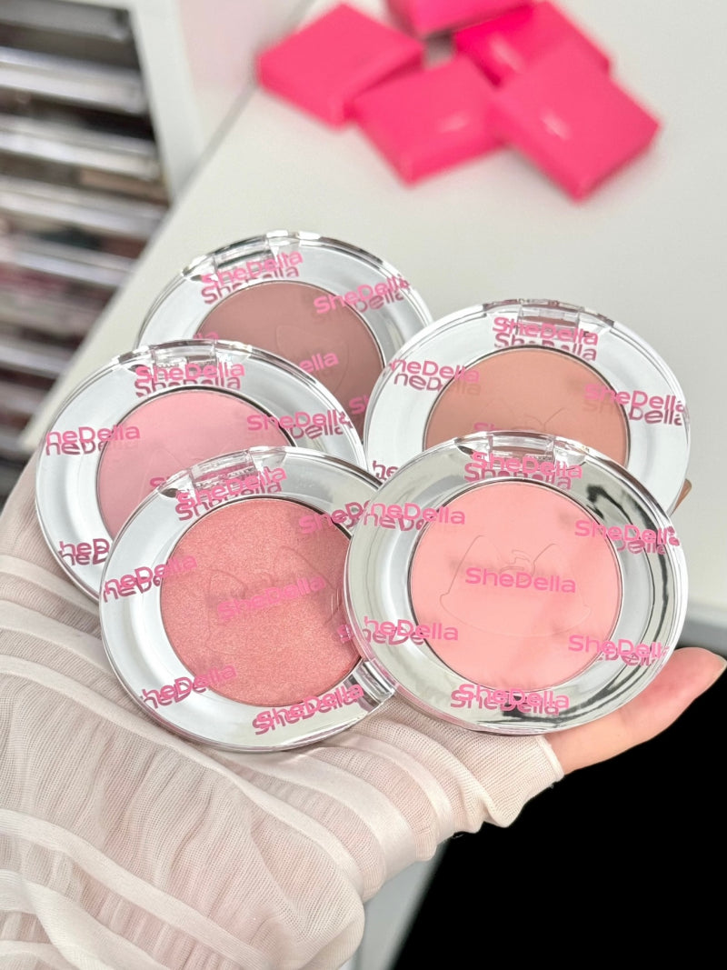 Della Kitty Blush Powder 3.8g
